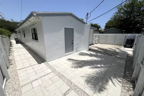 2226 Cody St # 2, Hollywood FL 33020