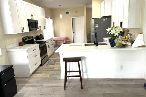 17731 SW 23rd St, Miramar FL 33029