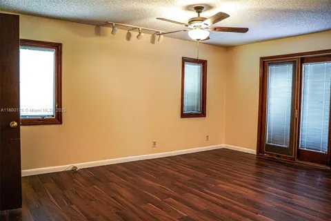 9191 NW 3rd Ct, Coral Springs FL 33071