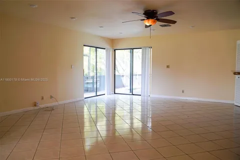 9191 NW 3rd Ct, Coral Springs FL 33071