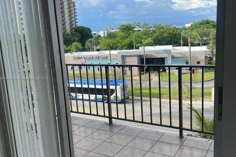 1465 NE 123rd St # 412, North Miami FL 33161