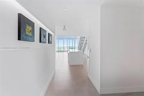 1040 Biscayne Blvd # 3802, Miami FL 33132
