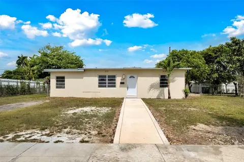 15351 SW 296th St, Homestead FL 33033