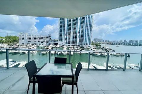 17111 Biscayne Blvd # 403, North Miami Beach FL 33160