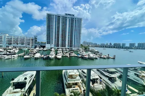 17111 Biscayne Blvd # 403, North Miami Beach FL 33160