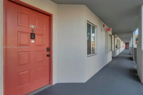 750 SW 138th Ave # 210F, Pembroke Pines FL 33027