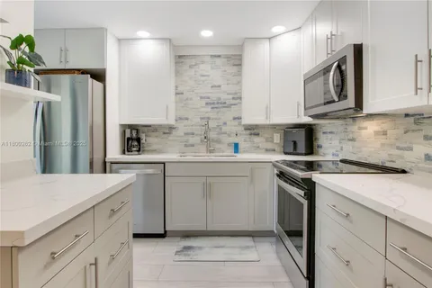 825 Center St # 24A, Jupiter FL 33458