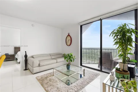 5300 NW 85th Avenue # 1104, Doral FL 33166