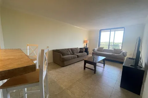 16851 NE 23rd Ave # B621, North Miami FL 33160