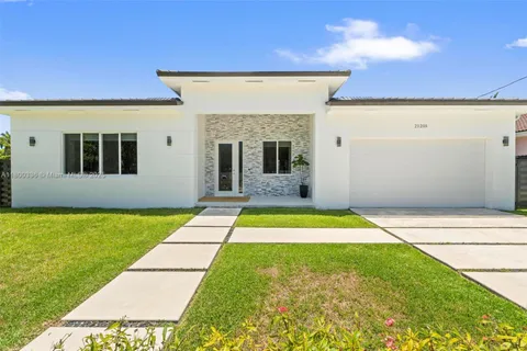 21205 Ingraham Ave Rd, Cutler Bay FL 33189