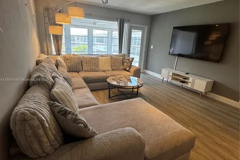 1000 SW 12th St # 301, Fort Lauderdale FL 33315