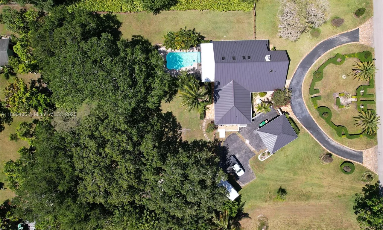 5331 SW 109th Ave, Davie FL 33328