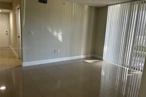 11185 SW 6 St # 104, Pembroke Pines FL 33025