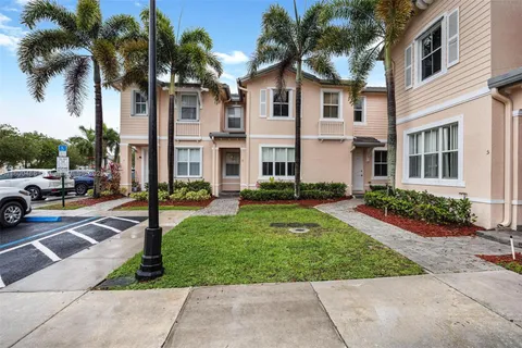 2884 SE 2nd Dr # 3, Homestead FL 33033