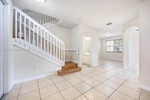 2884 SE 2nd Dr # 3, Homestead FL 33033