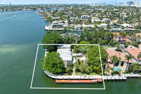 2500 Mercedes Dr, Fort Lauderdale FL 33316
