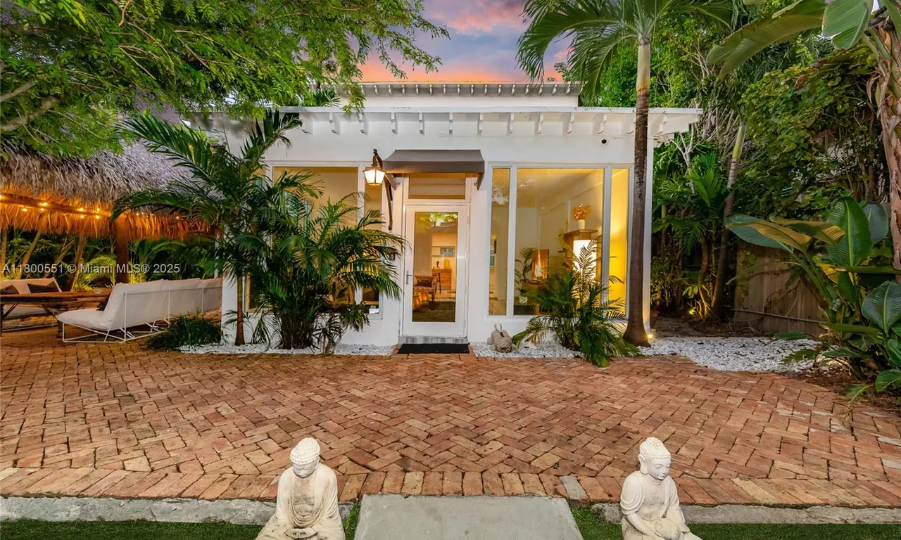 781 NE 75th St, Miami FL 33138