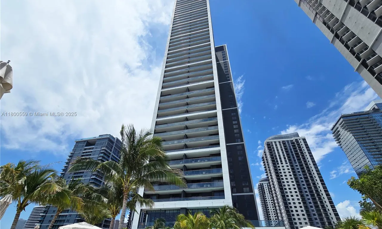398 NE 5th St # 1418, Miami FL 33132