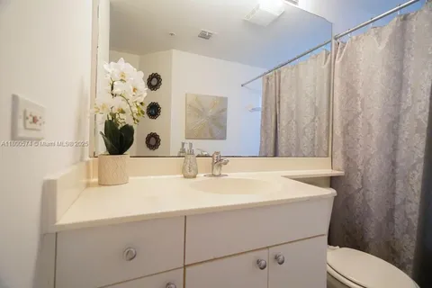 17145 N Bay Rd # 4403, Sunny Isles Beach FL 33160