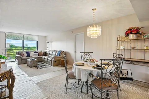 1100 Saint Charles Pl # 407, Pembroke Pines FL 33026