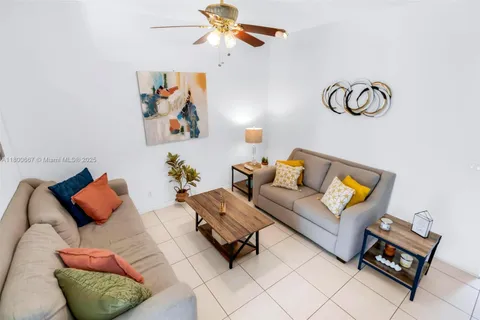 11635 NW 47th Ct, Coral Springs FL 33076