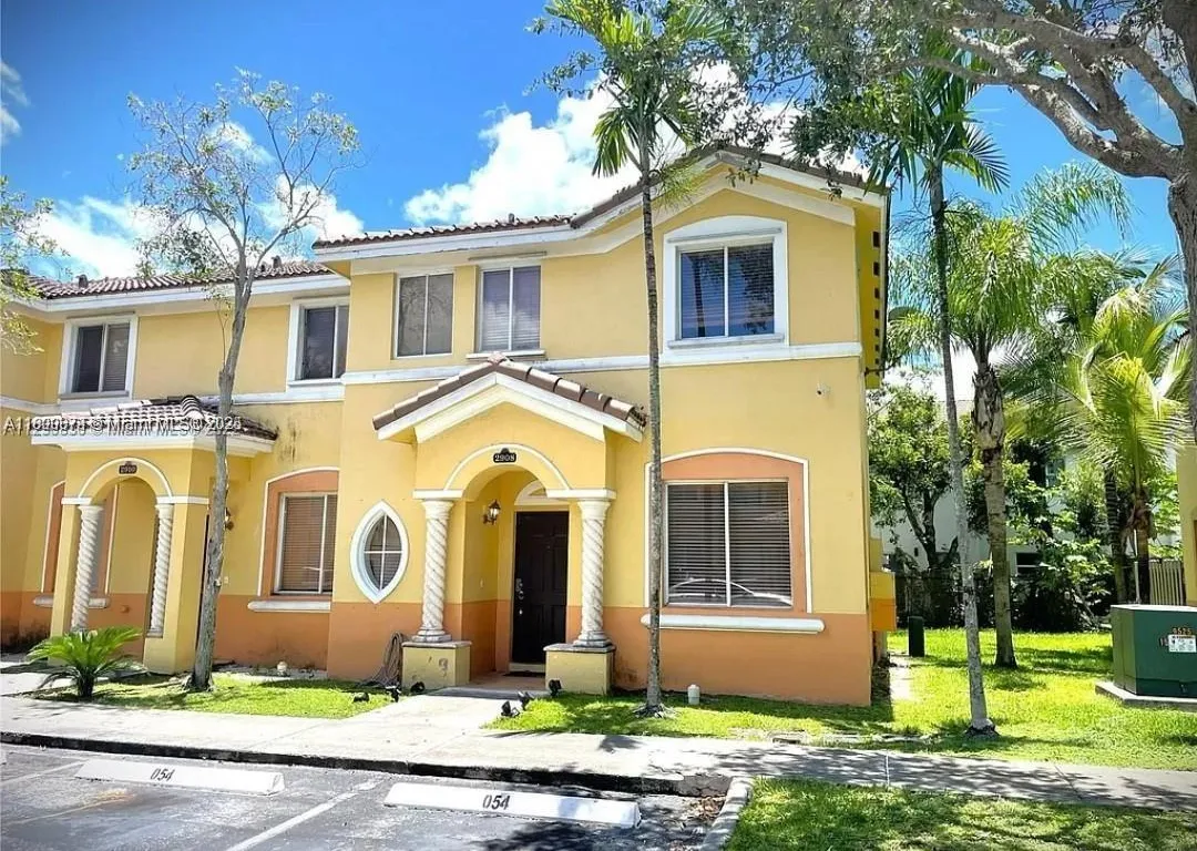 2938 SE 15th Ter, Homestead FL 33035