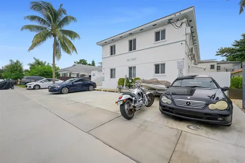 550 NE 82nd Ter # 7, Miami FL 33138
