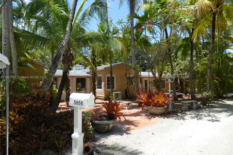 5858 SW 80th St, South Miami FL 33143