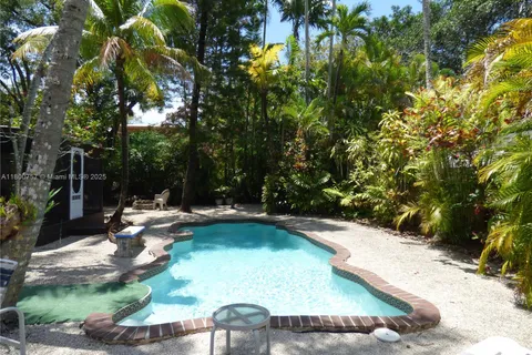 5858 SW 80th St, South Miami FL 33143
