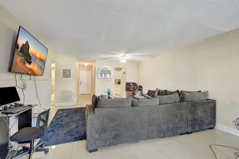 760 SE 2nd Ave # G206, Deerfield Beach FL 33441