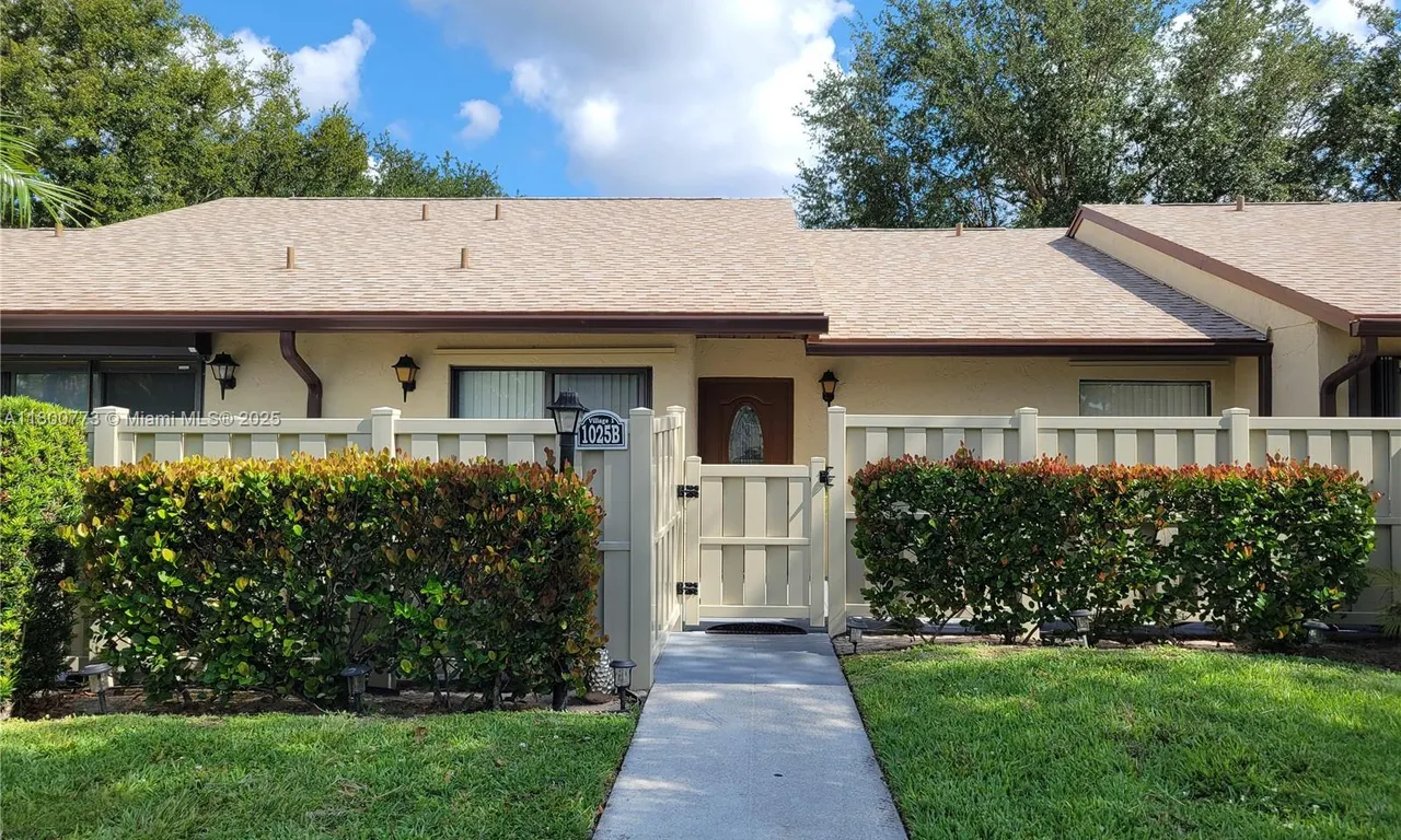 1025 Green Pine Blvd # B, West Palm Beach FL 33409