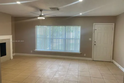 1127 NW 7th Ave, Fort Lauderdale FL 33311