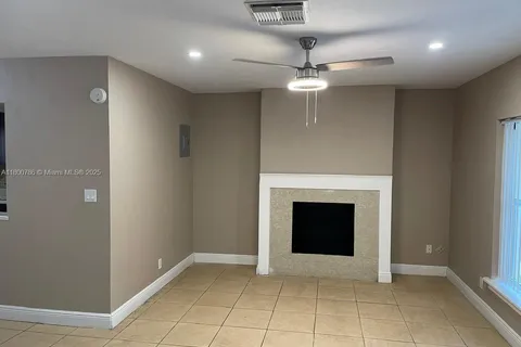 1127 NW 7th Ave, Fort Lauderdale FL 33311