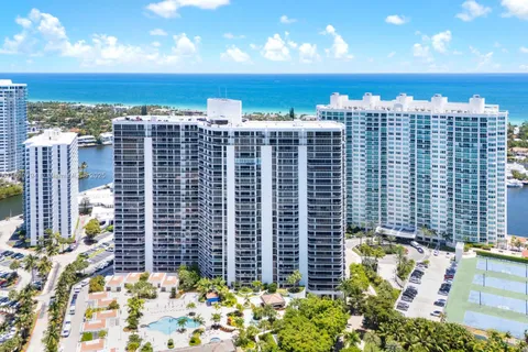 20281 E Country Club Dr # 1009, Aventura FL 33180
