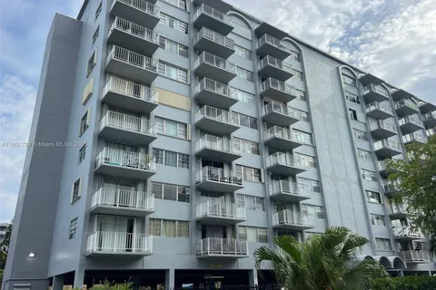 1470 NE 125th Ter # 810, North Miami FL 33161