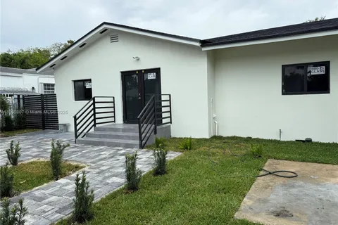 1045 NW 58th Ter, Miami FL 33127