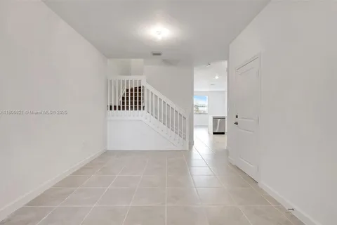 12921 NW 24th Ave, Miami FL 33167
