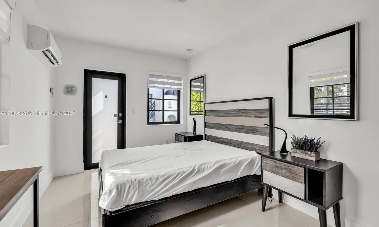 7910 Byron Ave # 5, Miami Beach FL 33141