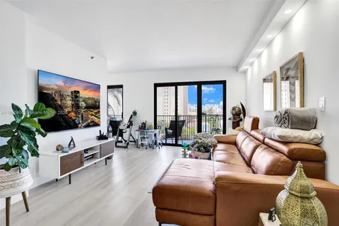 1201 S Ocean Dr # 404N, Hollywood FL 33019