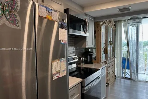 210 174th St # 517, Sunny Isles Beach FL 33160