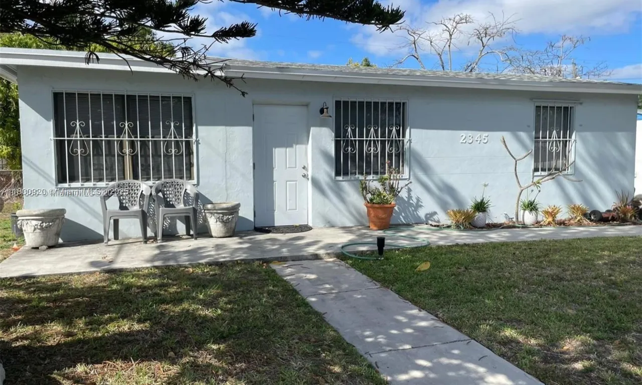 2345 NW 14th Ct, Fort Lauderdale FL 33311
