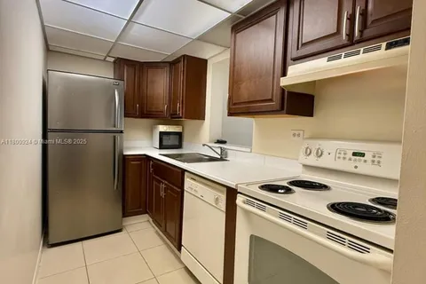 1720 NW N River Dr # 413, Miami FL 33125