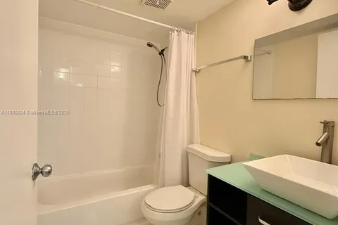 1720 NW N River Dr # 413, Miami FL 33125