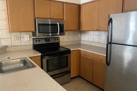 2445 SW 18th Ter # 401, Fort Lauderdale FL 33315