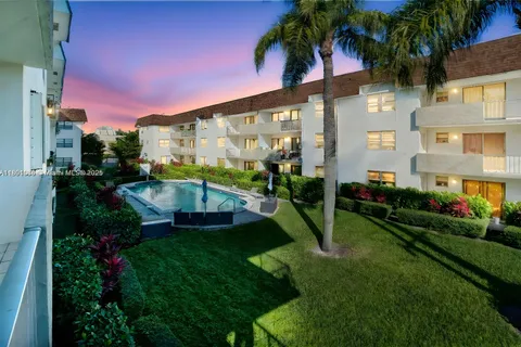 9020 NE 8th Ave # 2A, Miami Shores FL 33138