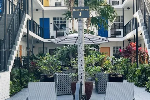 1330 Pennsylvania Ave # 212, Miami Beach FL 33139