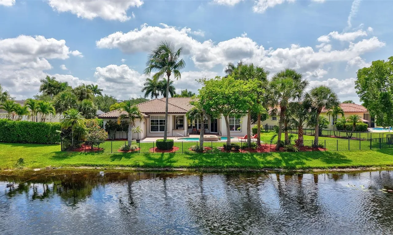 12668 NW 74th Pl, Parkland FL 33076