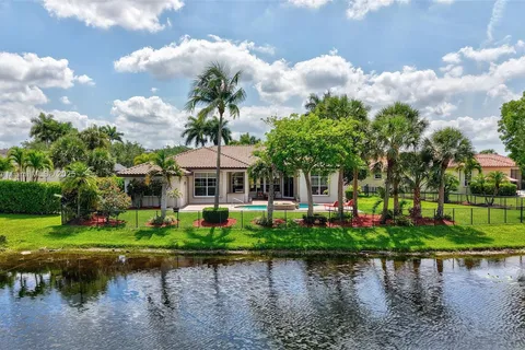 12668 NW 74th Pl, Parkland FL 33076