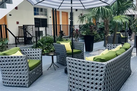 1330 Pennsylvania Ave # 304, Miami Beach FL 33139
