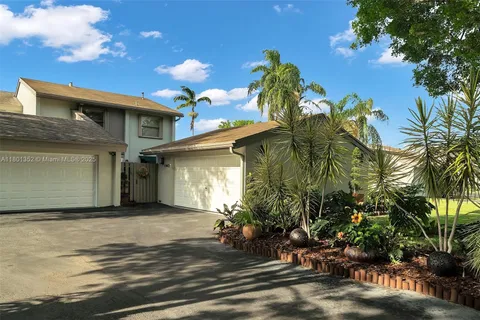 11413 SW 112th St, Miami FL 33176